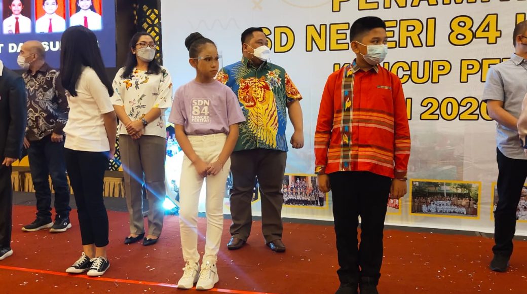 Vania Nathania Eliza Harumkan Nama SDN 84 Kendari