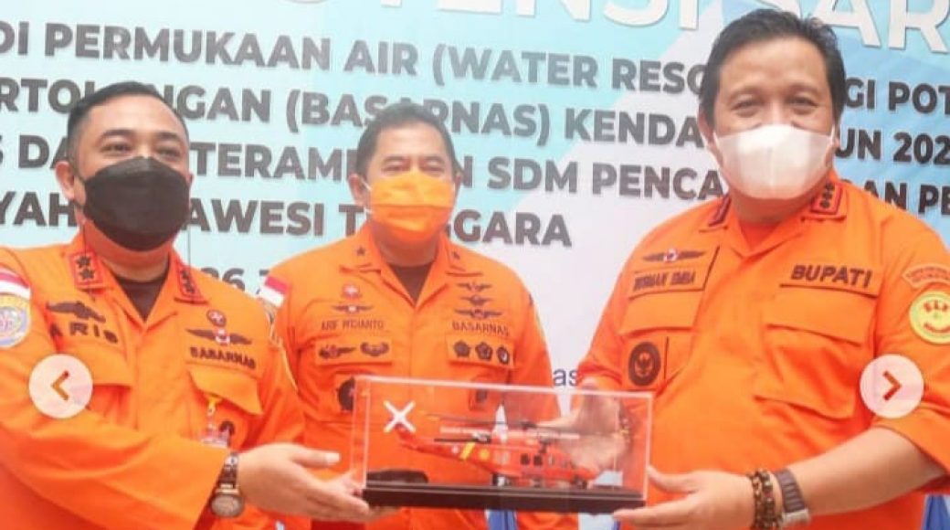 Pelatihan Pertolongan Diatas Air, Bupati Muna Minta Basarnas Rekrut Warga Lokal
