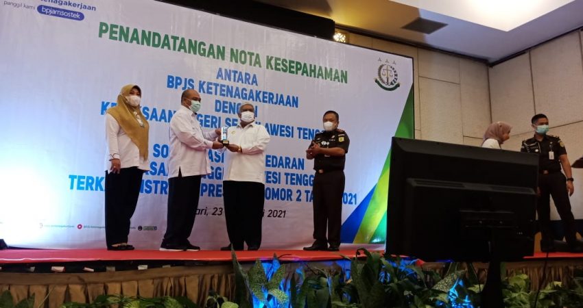 Hadiri Penandatangnan MoU Kejati dan BPJS, Gubernur Klaim Peningkatan Kesejahteraan Rakyat Sultra