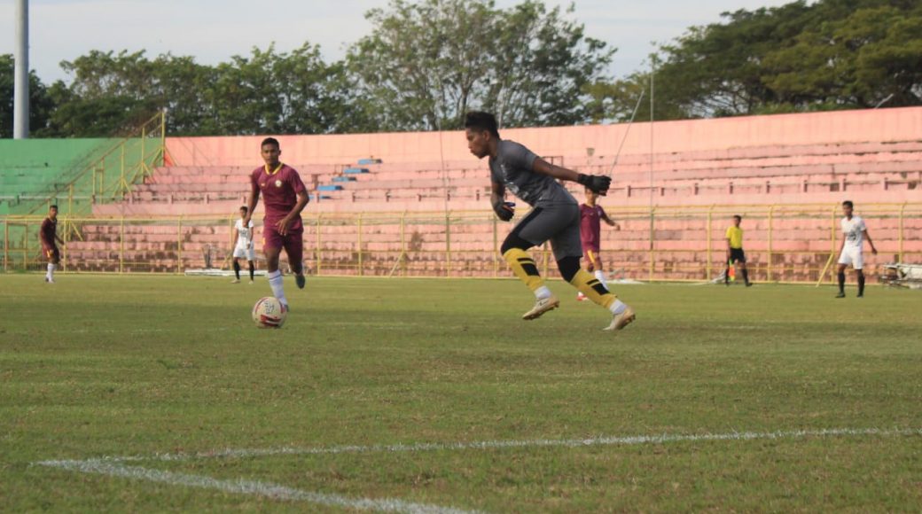 Pelatih Kiper Persijap Beri Kesempatan pada Kiper Daerah