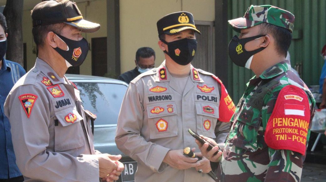 Polres Jepara Dirikan Chekpoint  PPKM di Pertigaan Gotri