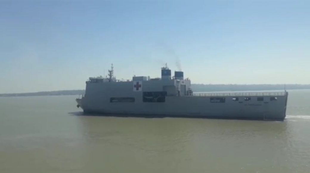 Bantu Oksigen Pasien Covid, KRI dr. Soeharso-990 Serbu Semarang
