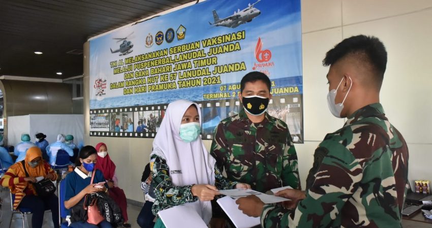 Jelang Sekolah Tatap Muka, TNI AL Puspenerbal Gencarkan Vaksinasi untuk Pelajar