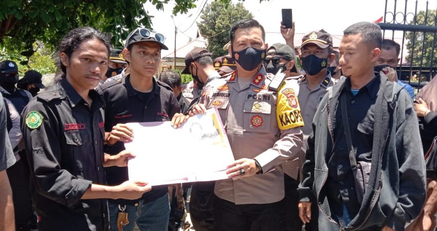 Aksi September Berdarah, Kapolres Baubau Pimpin Doa Bersama Mahasiswa Teknik UMB dan Unidayan