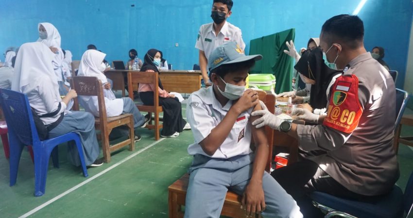 Komitmen Sukseskan Vaksinasi, Polres Kendari Kembali Sasar Siswa SMA