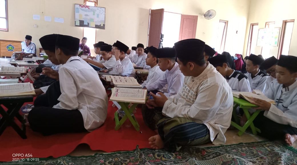 Santri Ponpes Nurul Ilmi Bucu Kembang Jepara Gelar Tasmi&rsquo;