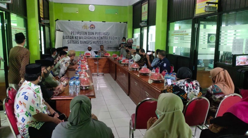 Tim Divisi Humas Mabes Polri Gelar Diskusi Bersama Ponpes di Kolaka