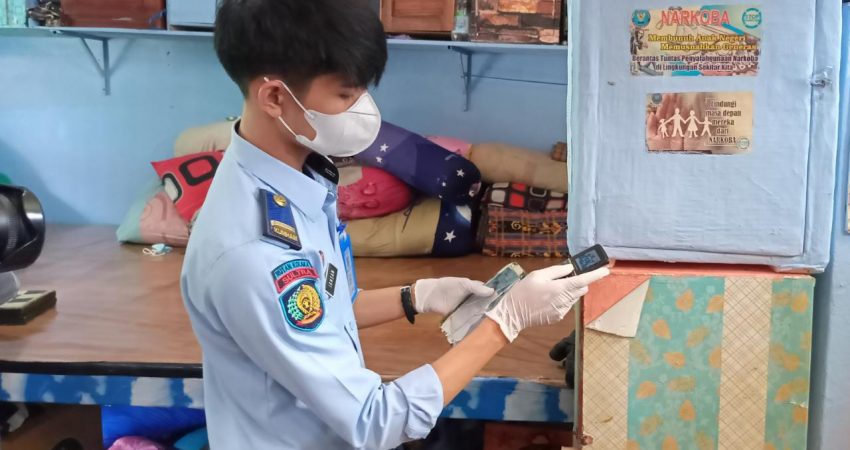 Gelar Razia, Rutan Kolaka Temukan Barang Terlarang