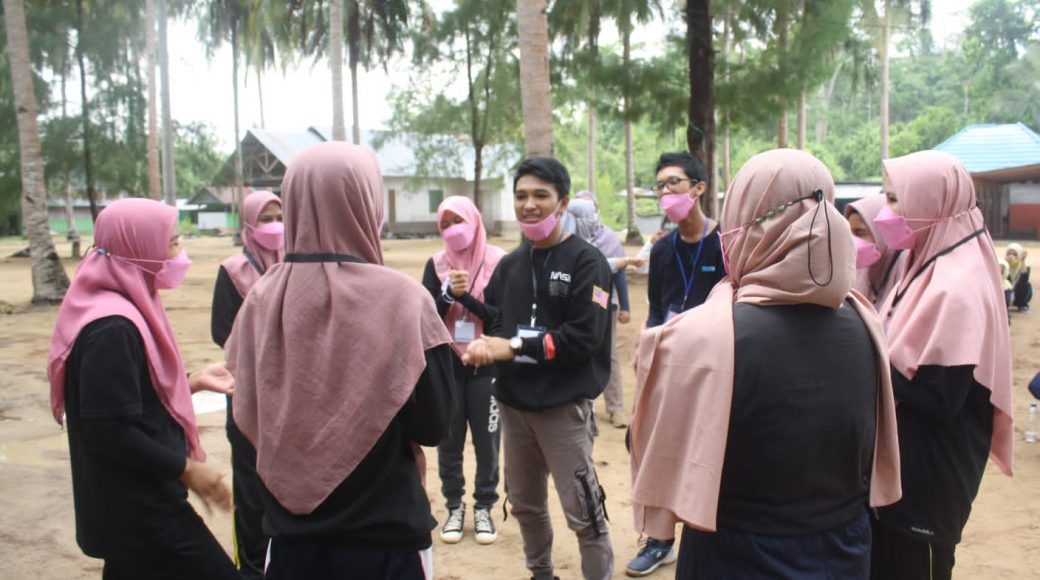Jalin Silaturahmi, HMJ Pendidikan Bahasa Inggris Laksanakan Rekreasi Antar Angkatan