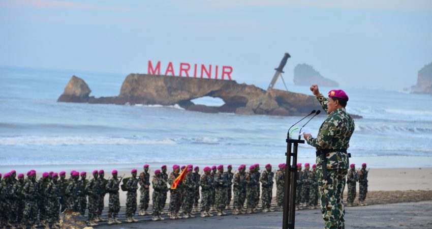 KASAL Pimpin Pembaretan Prajurit Remaja Korps Marinir TNI AL