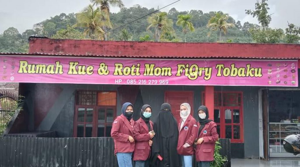 Toko kue dan roti Mom Fiqry dalam Meningkatkan Loyalitas Konsumen di Masa Covid-19