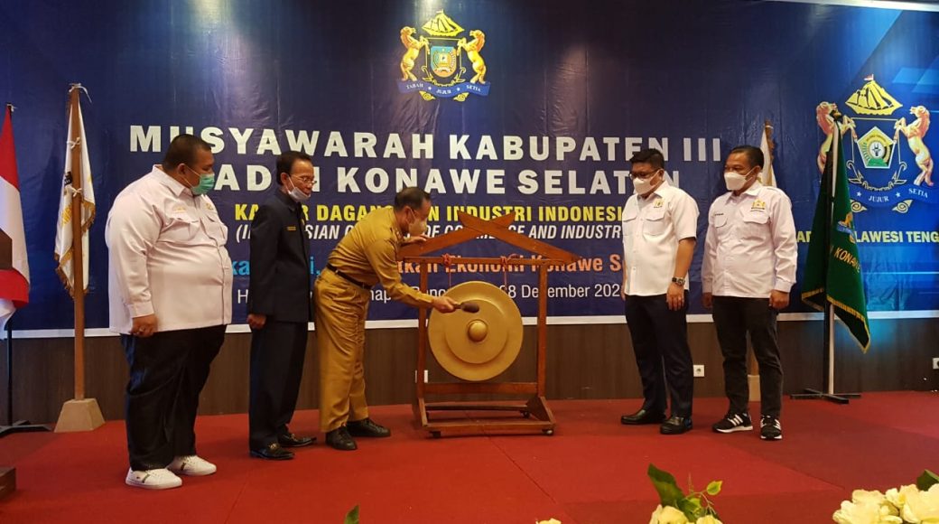 AJP Kembali Terpilih Jadi Ketua Kadin Konsel