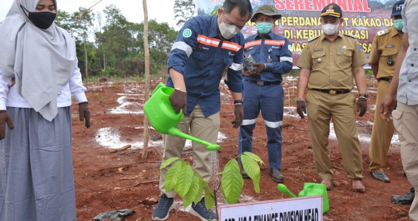 Antam Gagas Program Kebun Edukasi Berbasis Masyarakat untuk Tanaman Kopi dan Kakao