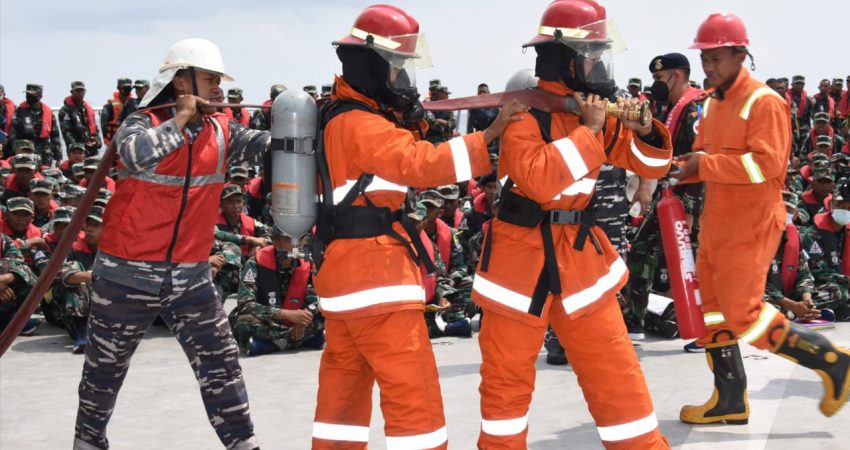 Peserta Wira Jala Yudha Pertajam Kemampuan PEK di KRI