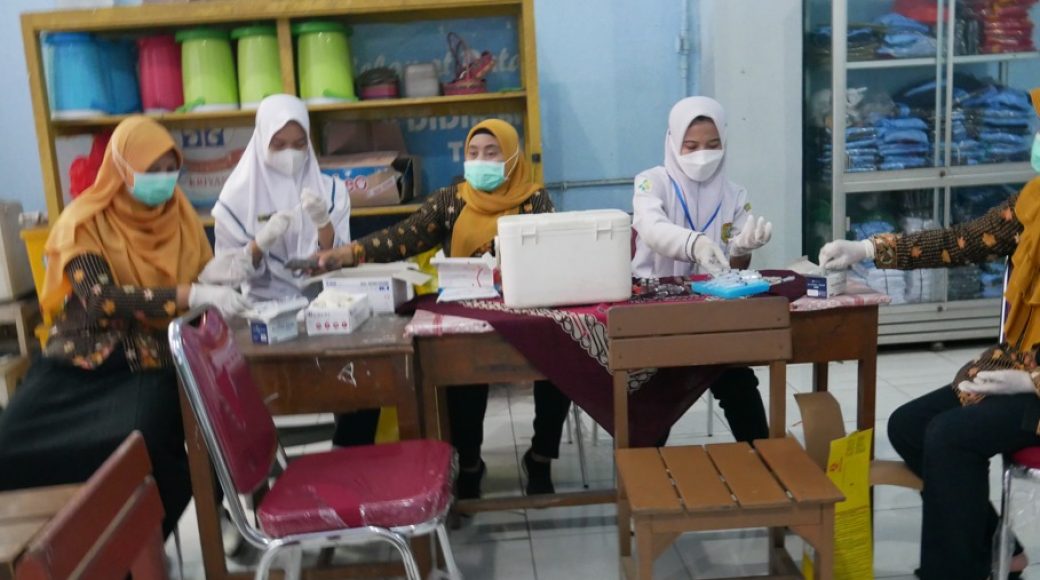 SD Muhammadiyah Kriyan Adakan Vaksinasi Siswa