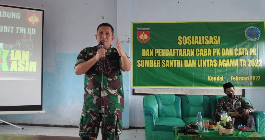 Dandim Kendal Sosialisasikan Rekrutmen Prajurit Sumber Lintas Agama di Pesantren