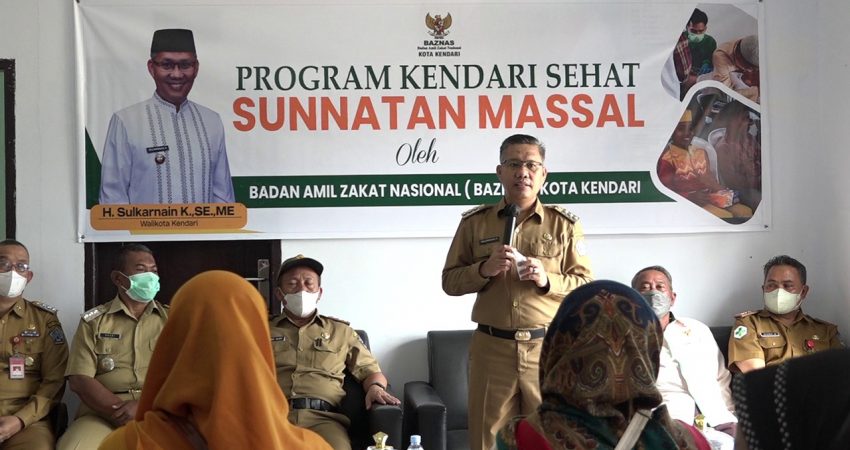 Sulkarnain Apresiasi Sunatan Massal yang Digelar Baznaz Kendari