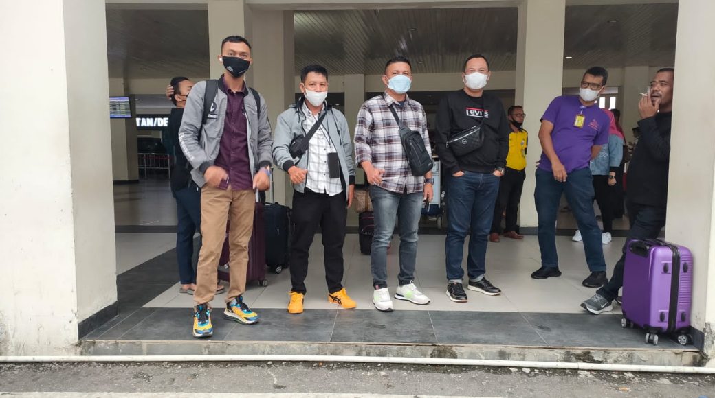 Rombongan DPW LIRA Sultra Bertolak ke Munas LIRA III di Batam