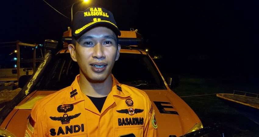 Longboat Mati Mesin di Perairan Siompu, SAR Baubau Lakukan Evakuasi Penumpang