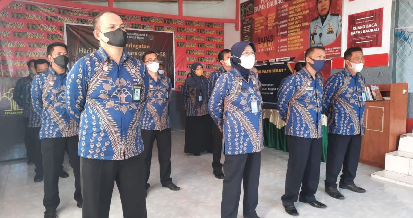 Pastikan Perjalanan Aman, Kemenkumham Adakan Tes Urin pada 40 Supir Bus