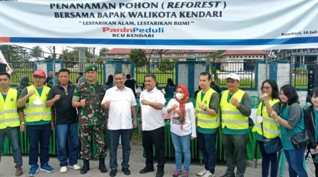 Wali Kota Kendari Apresiasi Bank Panin Tanam Pohon di Terminal Baruga