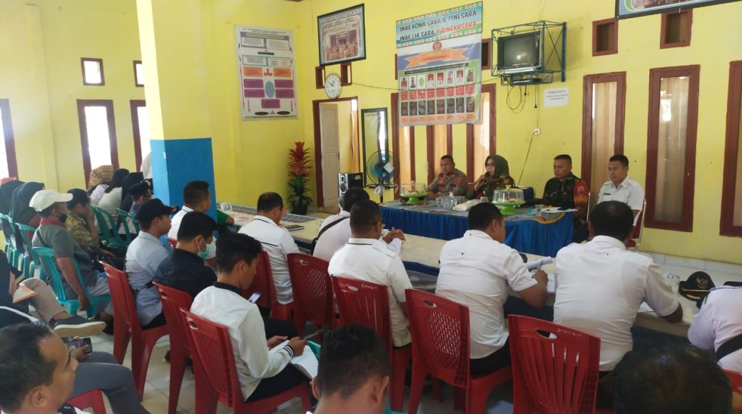Jelang HUT RI, Camat Pondidaha Gelar Rapat Pemantapan