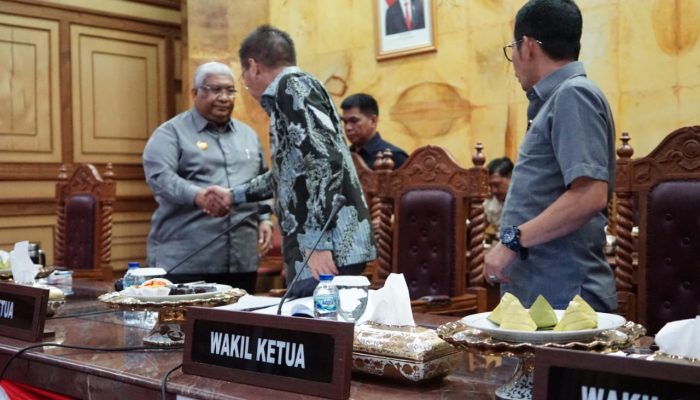 Pembahasan Raperda APBD-P 2022, Ali Mazi Apresiasi DPRD Sultra