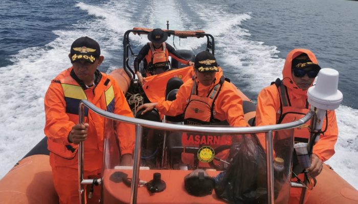 SAR Baubau Bantu Nelayan yang Alami Mati Mesin Diperairan Batuatas