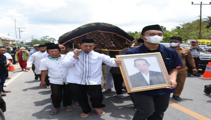 Ayah Pj Wali Kota Kendari meninggal dunia