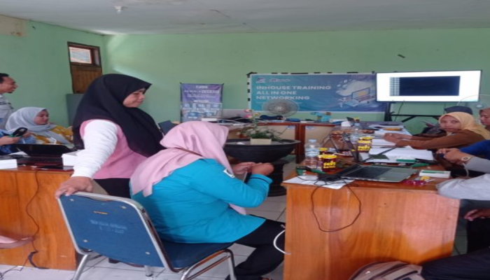 Kapasitas staf Kominfo