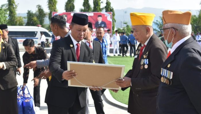 Pj Wali Kota Kendari Asmawa Tosepu 