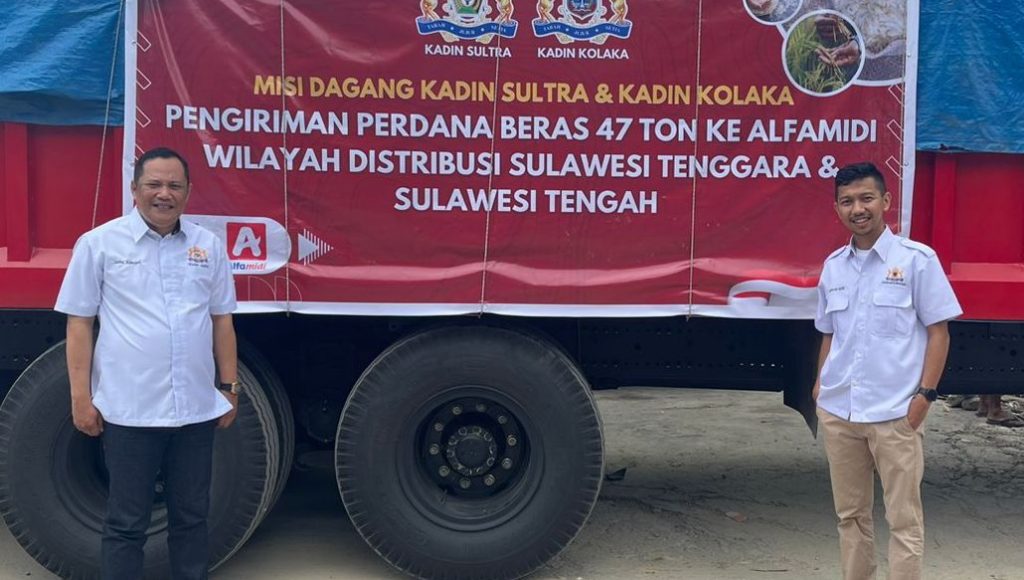 Kadin Sultra dan Kolaka Kirim Beras Lokal Hingga Sulteng