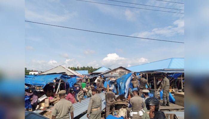 Kebijakan “Bongkar-Bongkar”, Pemda Muna Dinilai Tak Becus Kelola Pasar Laino