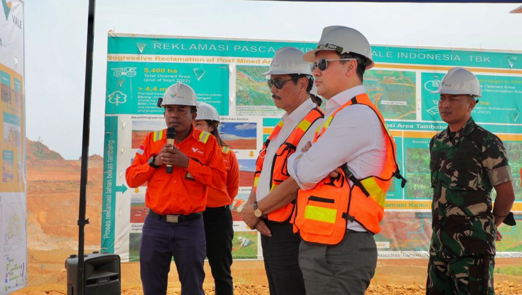 Menko Luhut Lakukan Kunjungan Proyek HPAL di Pomalaa