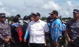Demo kotor terjun payung AL dan AU