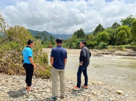 Anggota DPRD Kolaka Utara Tinjau Pelurusan Sungai Awo