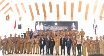 Bupati Konsel Kukuhkan Marwiyah Tombili Sebagai Kepala Brida