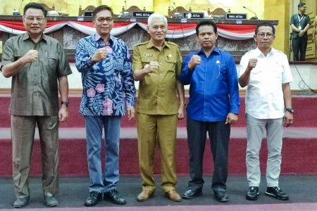 Sekda Apresiasi Dua Raperda Prakarsa DPRD Sultra