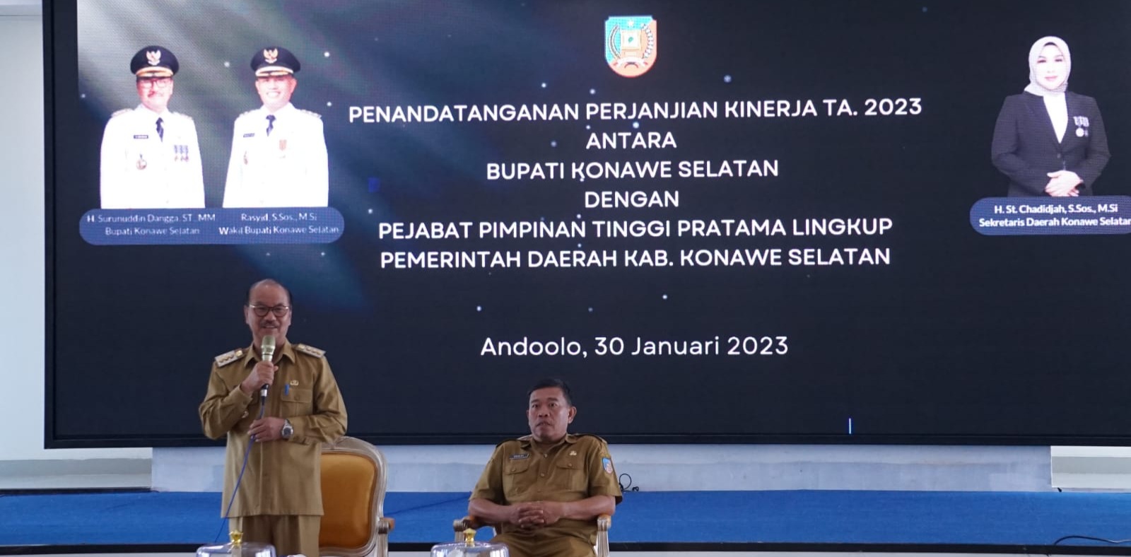 Agar Program Tepat Sasaran, Bupati Surunuddin - Kepala OPD Tandatangani Perjanjian Kerja