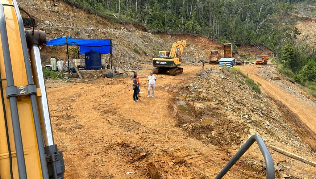 PT Wisnu Mandiri Batara Membayar Kompensasi Lahan Warga di Waturambaha Konut Kepada Pemilik Sah