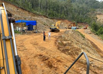 PT Wisnu Mandiri Batara Membayar Kompensasi Lahan Warga di Waturambaha Konut Kepada Pemilik Sah