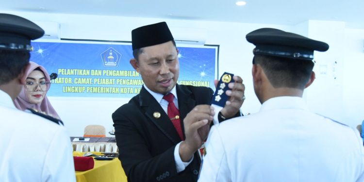 Lantik Pejabat