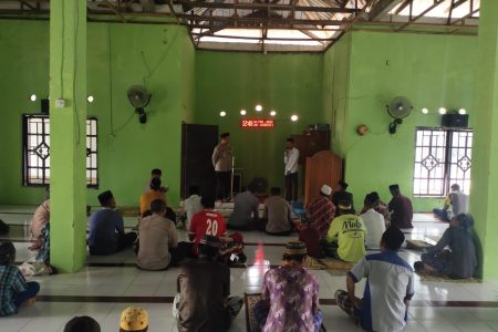 Gelar Jumat Curhat, Warga Desa Apresiasi Kapolres Konawe