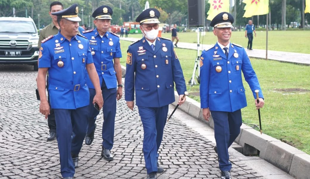 Dinas Damkarpen Konsel Terima Hibah Mobil Damkar dan Ambulans dari Kemendagri