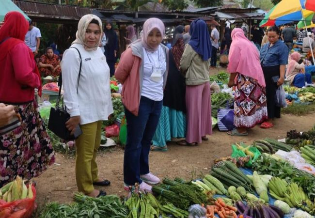 Jelang Ramadan 2023, Sekda Konsel Gelar Operasi Pasar