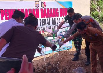 Jelang Ramadan 1444 Hijriah, Polres Konsel Musnahkan Ratusan Botol Miras