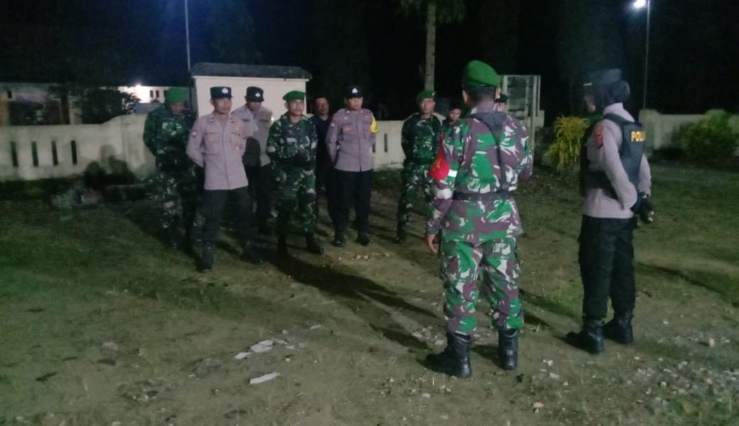 Sinergitas Polsek dan Koramil 1416-04 Kabangka Ciptakan Kamtibmas Kondusif