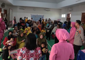 Momen Hari Bhayangkara ke-77, Polres Konsel Gelar Vaksinasi Covid-19 dan Posyandu Cegah Stunting