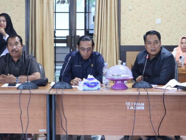 Masuk Lokasi Lapangan Sepak Bola, Pembangunan Pasar Kuliner Kolono Disoal