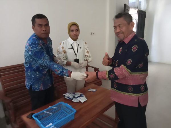 Sinkronisasi Data, BNN Gelar Tes Urine di Kantor Bupati Muna